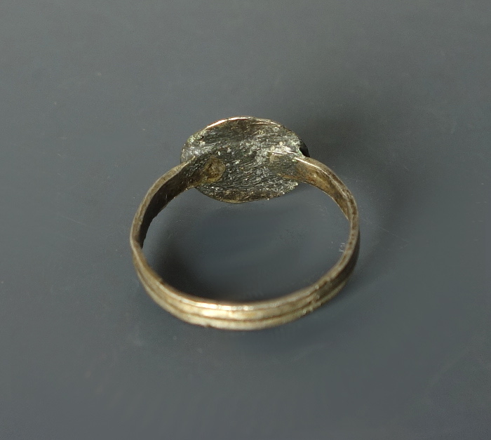 Medieval Silver Ring With A Silver Gilt Bezel - Den of Antiquity