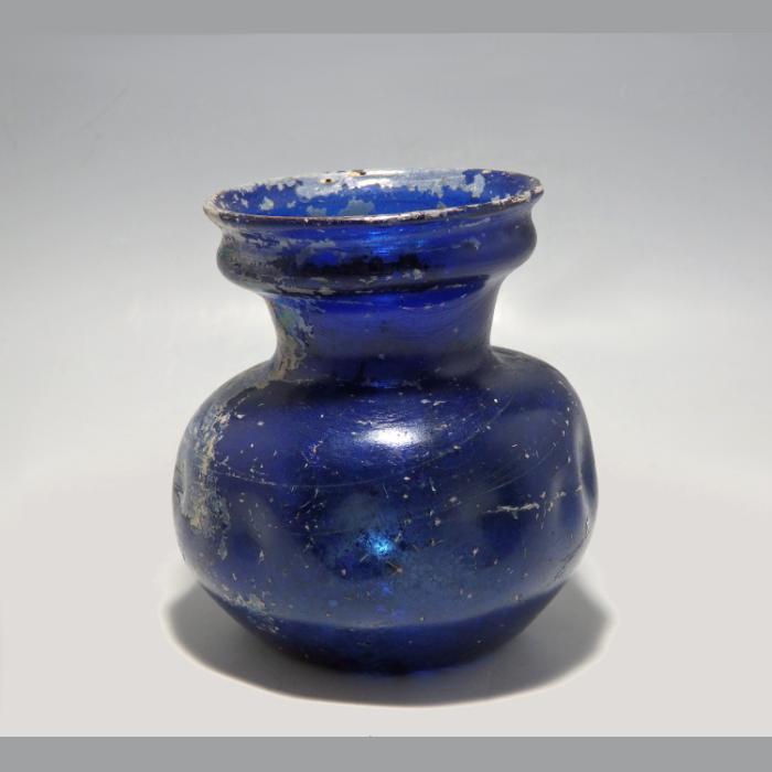 A Fine Roman Cobalt Blue Glass Dimpled Jar - Image 4